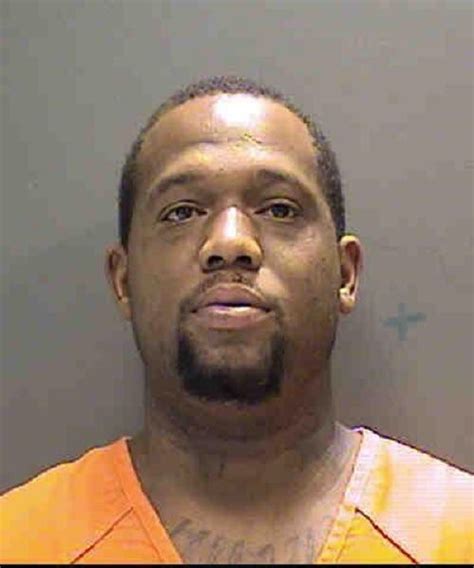 Find latests mugshots and bookings from Sarasota and other local cities. . Sarasota mugshots male